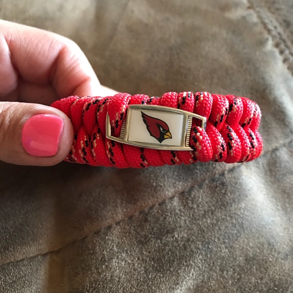 Cardinal bracelet - Picture 3 of 6